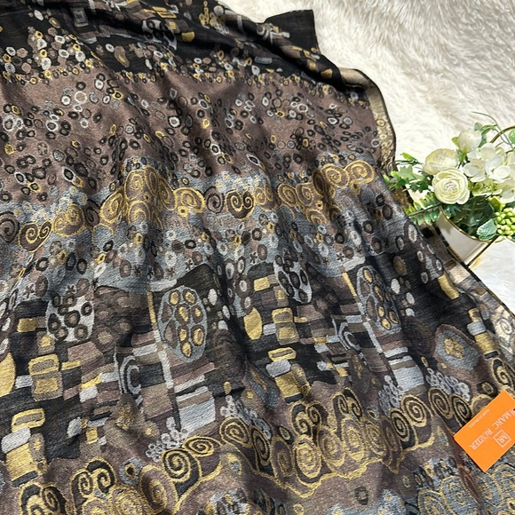 Marc Rozier Paris Print Scarf with Fringe Edges - Picture 3 of 6